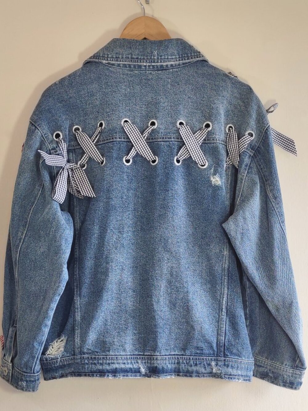 Zara Distressed Ribbon Jean Jacket Sz Small Denim Boho Western Edgy Soft-Grunge - Picture 8 of 10